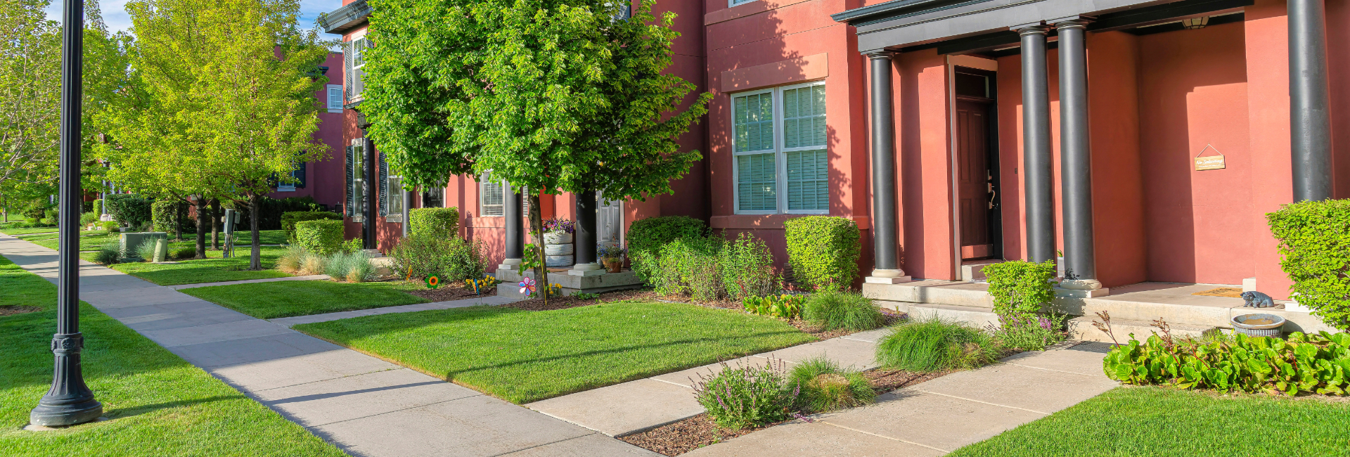 Charming Neighborhood Homes 001 1920X650